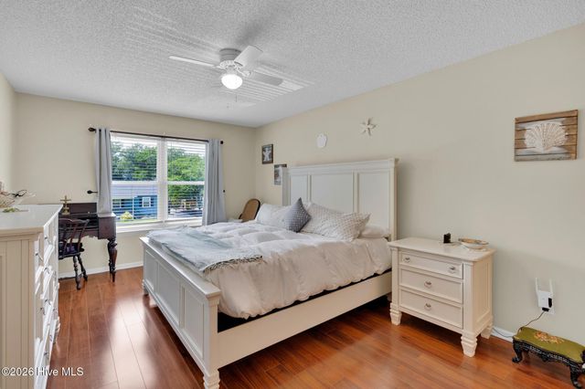 112 SW 13th Street, Oak Island, NC 28465