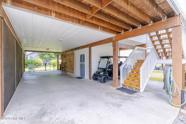 112 SW 13th Street, Oak Island, NC 28465
