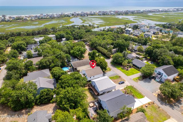 112 SW 13th Street, Oak Island, NC 28465