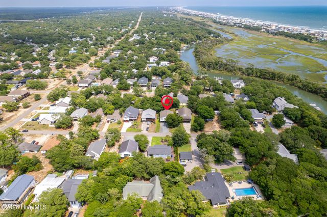 112 SW 13th Street, Oak Island, NC 28465