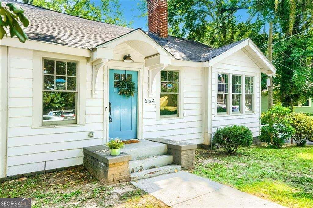 654 Gillette Avenue SW, Atlanta, GA 30310 — photo 2