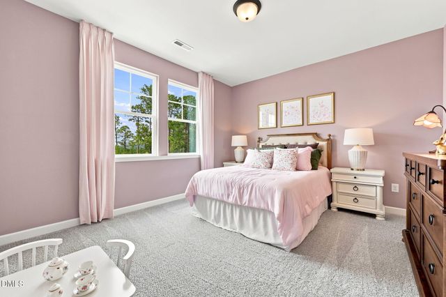 208 Gallant Pnes Drive, Holly Springs, NC 27540