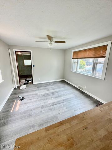 2322 21st Street NE, Canton, OH 44705