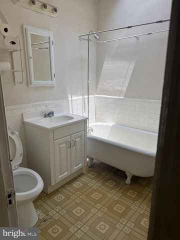 1534 INDEPENDENCE AVE SE, Washington, DC 20003