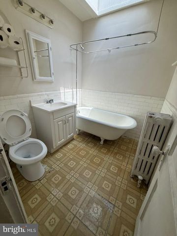 1534 INDEPENDENCE AVE SE, Washington, DC 20003