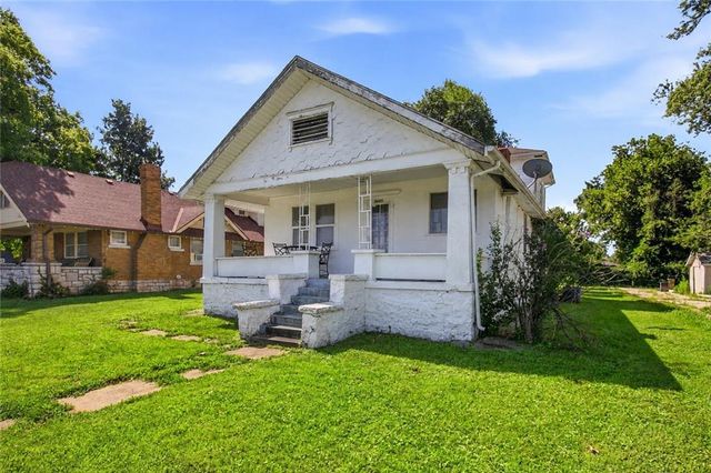 3405 STATE Avenue, Kansas City, KS 66102
