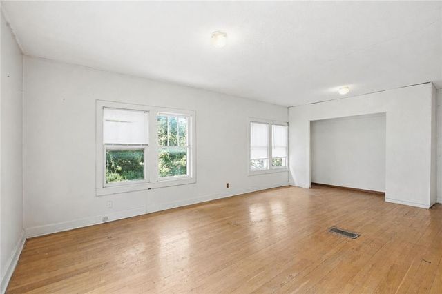 3405 STATE Avenue, Kansas City, KS 66102