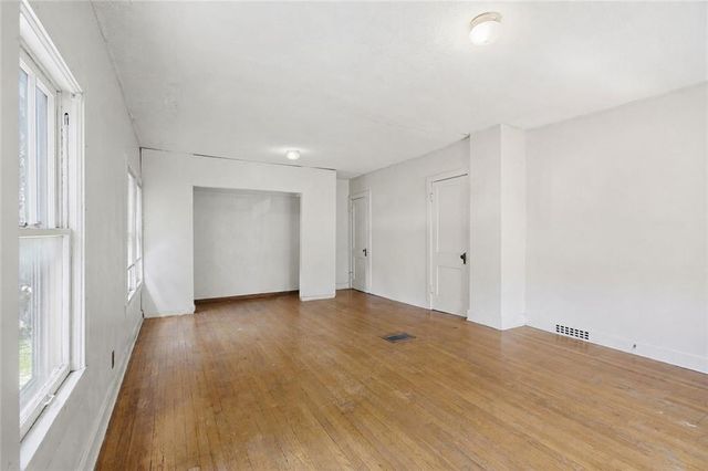 3405 STATE Avenue, Kansas City, KS 66102