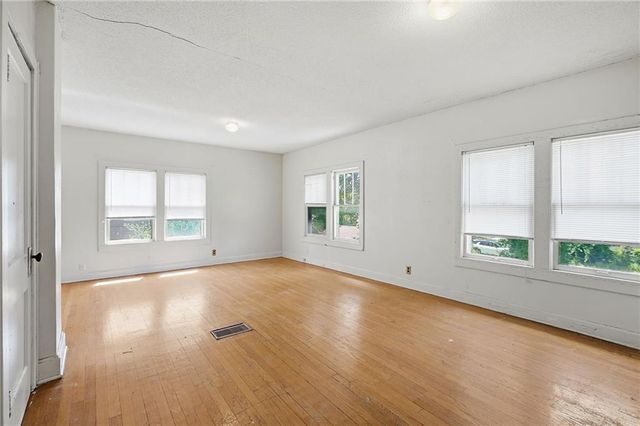 3405 STATE Avenue, Kansas City, KS 66102