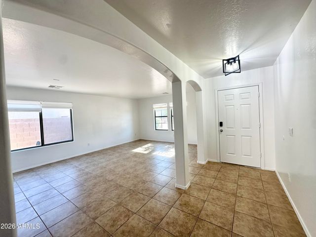 1672 E LEAF Road, San Tan Valley, AZ 85140