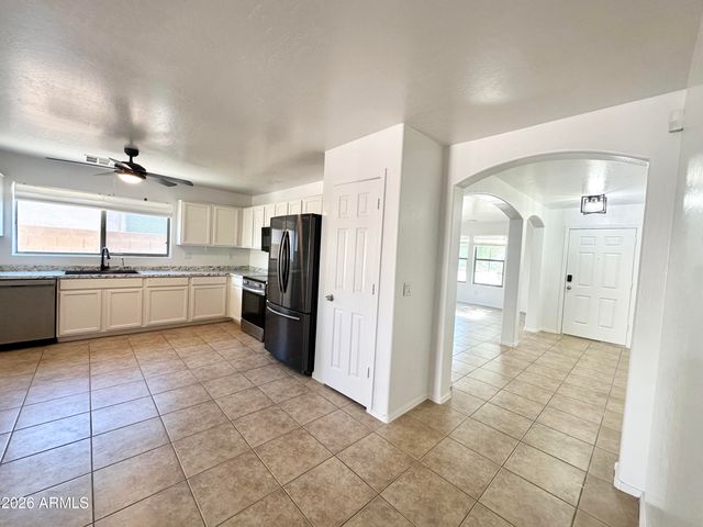1672 E LEAF Road, San Tan Valley, AZ 85140
