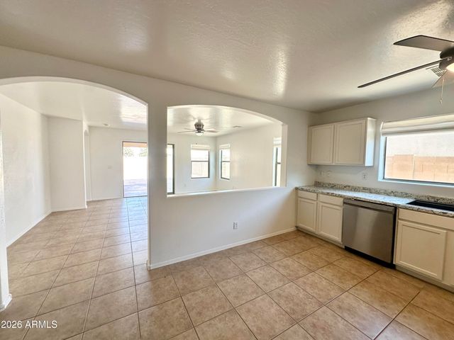1672 E LEAF Road, San Tan Valley, AZ 85140