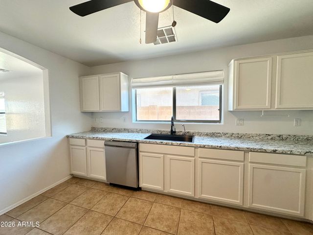 1672 E LEAF Road, San Tan Valley, AZ 85140