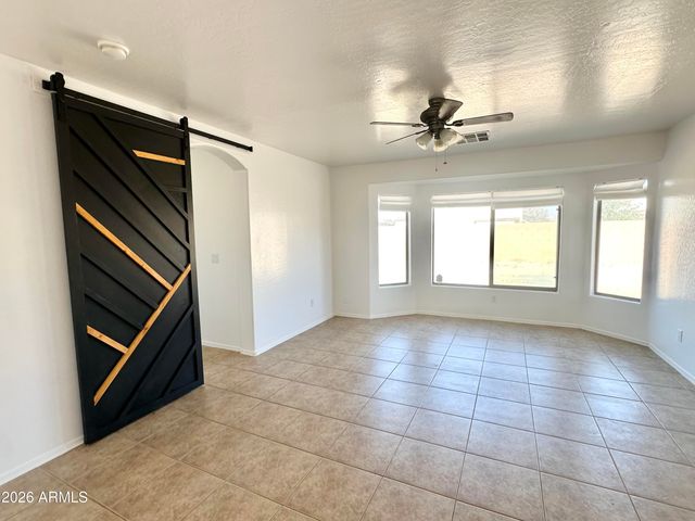 1672 E LEAF Road, San Tan Valley, AZ 85140