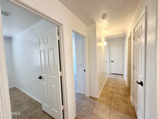 1672 E LEAF Road, San Tan Valley, AZ 85140