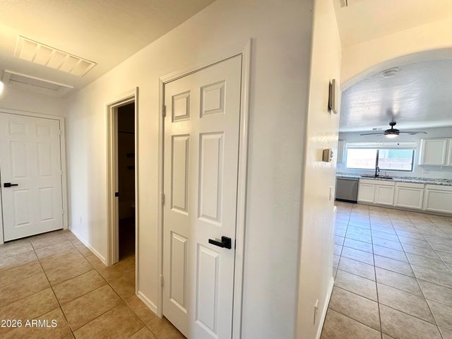 1672 E LEAF Road, San Tan Valley, AZ 85140