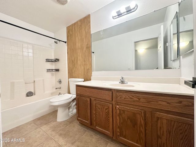 1672 E LEAF Road, San Tan Valley, AZ 85140