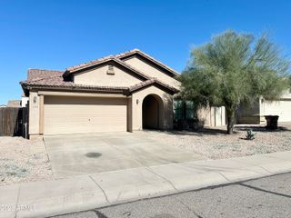 1672 E LEAF Road, San Tan Valley, AZ 85140