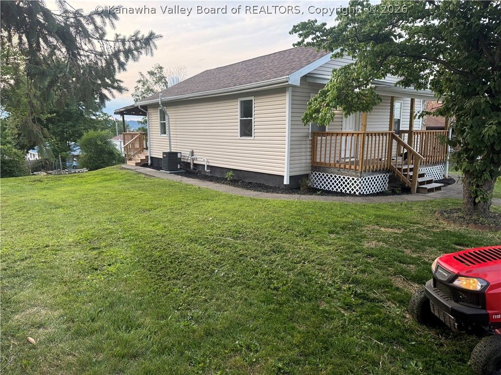 833 Allview Drive, South Charleston, WV 25309