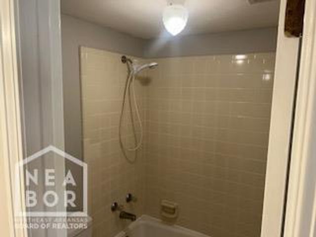 2104 Turtle Creek Road, Jonesboro, AR 72404