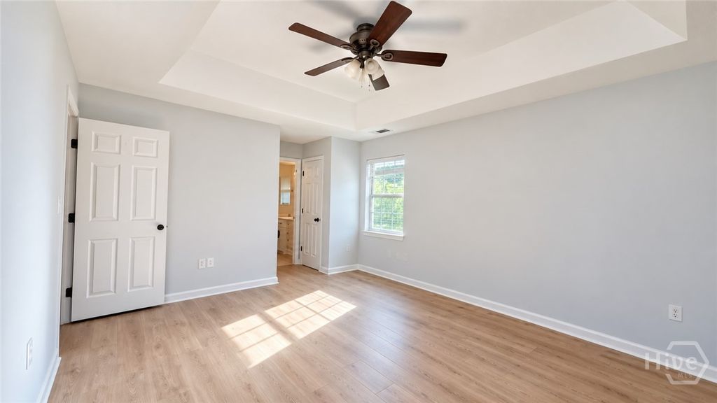 Image 18 of property listing at 124 Dearborn Drive, Richmond Hill, GA 31324