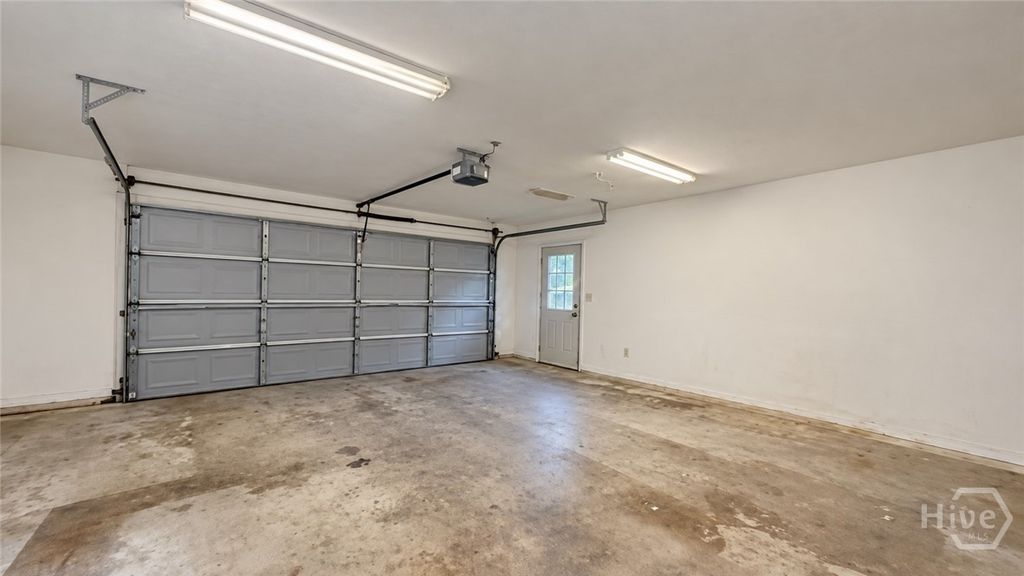 Image 23 of property listing at 124 Dearborn Drive, Richmond Hill, GA 31324