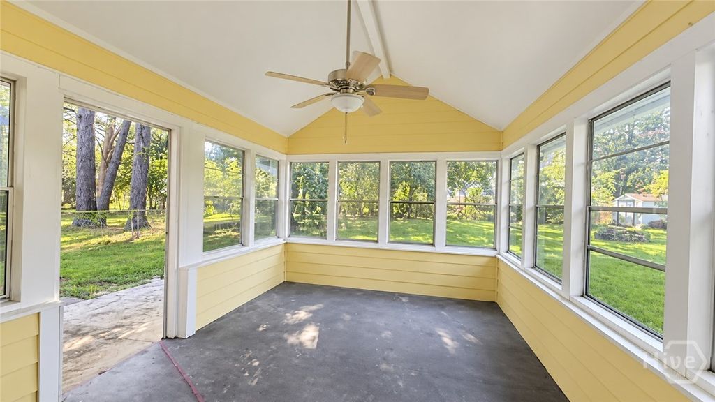 Image 26 of property listing at 124 Dearborn Drive, Richmond Hill, GA 31324