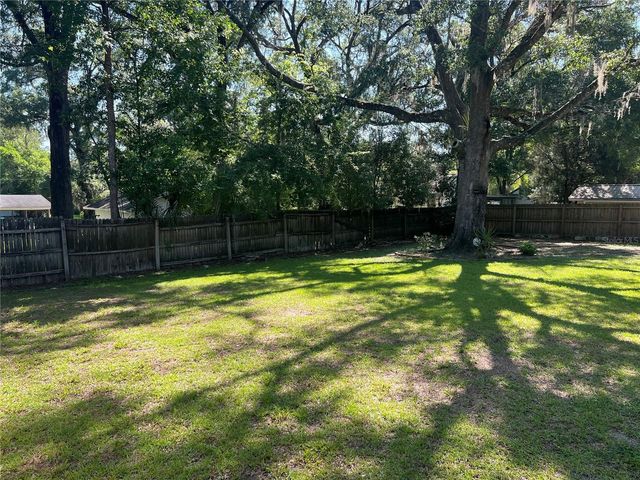 18771 NW 244TH STREET, High Springs, FL 32643