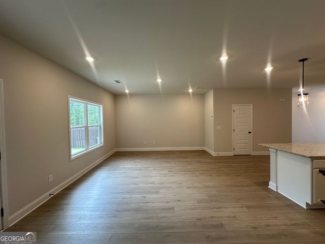 79 Avian Way 21B, Auburn, GA 30011