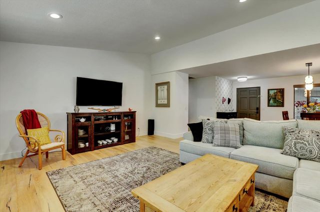 19662 Chaparral Cir, Penn Valley, CA 95946