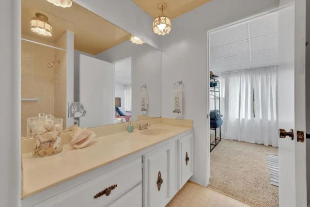 2003 Bayview Heights SPC 109, San Diego, CA 92105