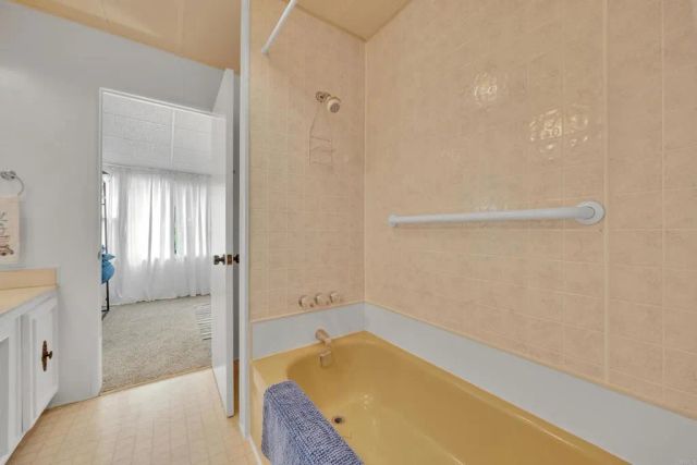 2003 Bayview Heights SPC 109, San Diego, CA 92105