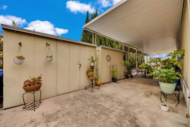 2003 Bayview Heights SPC 109, San Diego, CA 92105