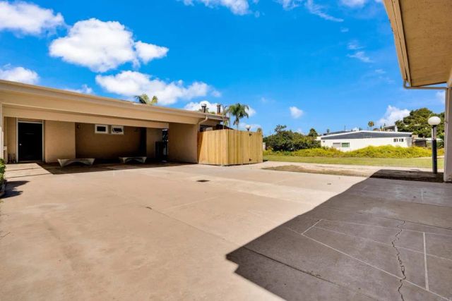 2003 Bayview Heights SPC 109, San Diego, CA 92105