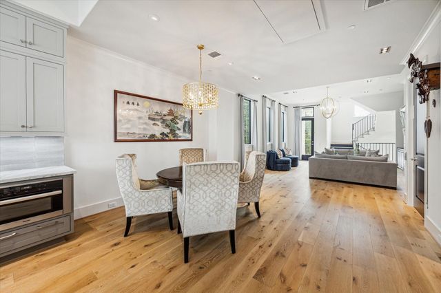 5211 Calle Cordoba Place, Houston, TX 77007