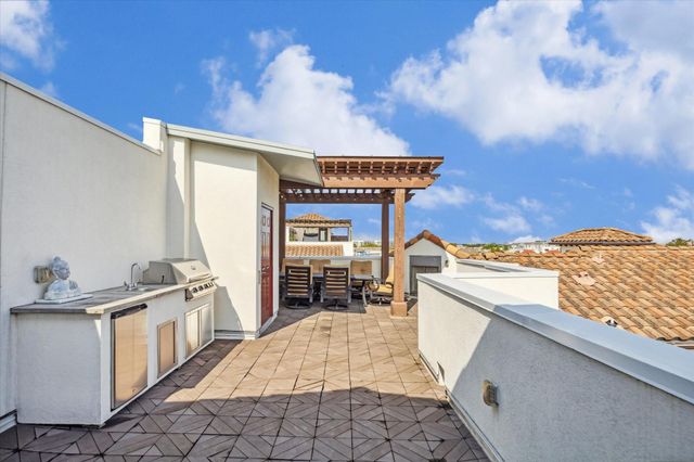 5211 Calle Cordoba Place, Houston, TX 77007