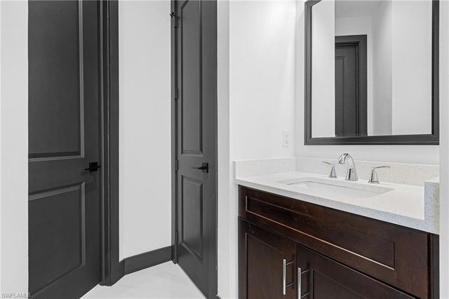 2123 SW 52nd TER, Cape Coral, FL 33914