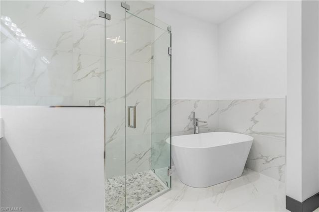 2123 SW 52nd TER, Cape Coral, FL 33914