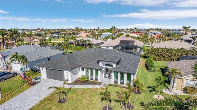 2123 SW 52nd TER, Cape Coral, FL 33914