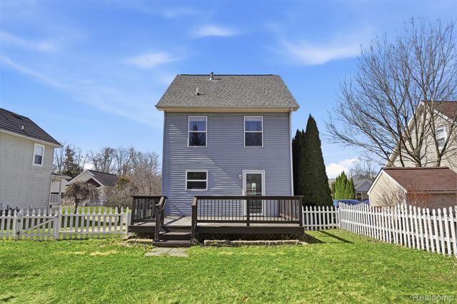 455 Waverly Lane, Genoa Township, MI 48843