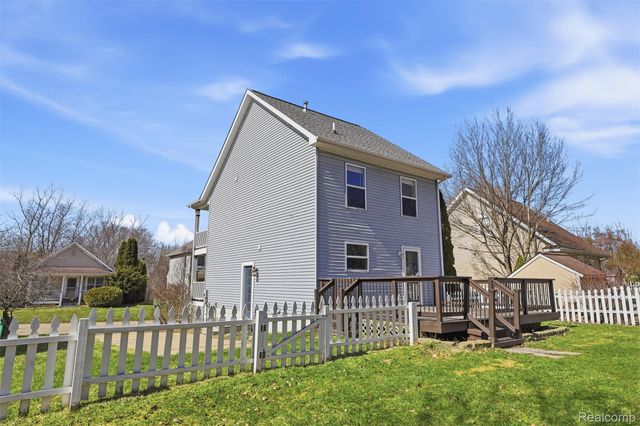 455 Waverly Lane, Genoa Township, MI 48843