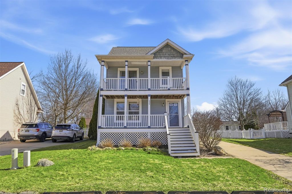 455 Waverly Lane, Genoa Township, MI 48843