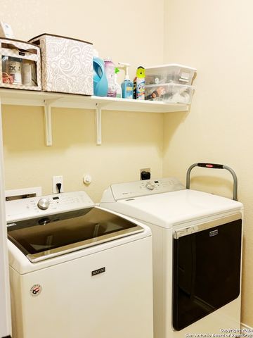 11208 Hill Top Bend, Helotes, TX 78023