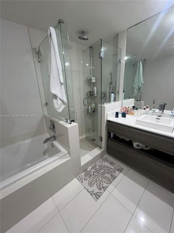 1100 S Miami Ave 2011, Miami, FL 33130