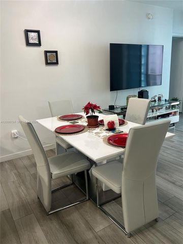 1100 S Miami Ave 2011, Miami, FL 33130