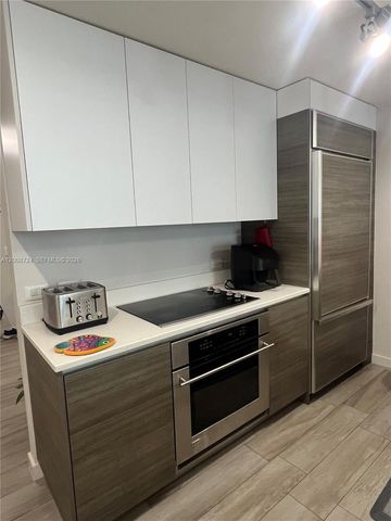 1100 S Miami Ave 2011, Miami, FL 33130