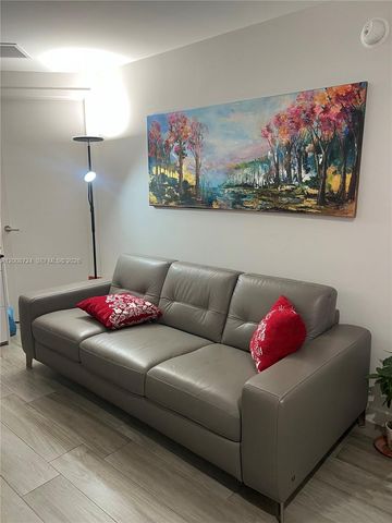 1100 S Miami Ave 2011, Miami, FL 33130