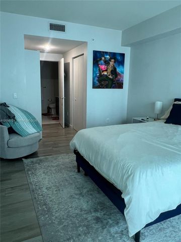 1100 S Miami Ave 2011, Miami, FL 33130