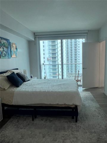 1100 S Miami Ave 2011, Miami, FL 33130