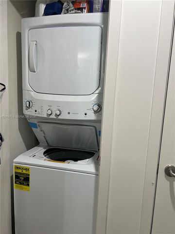 1100 S Miami Ave 2011, Miami, FL 33130